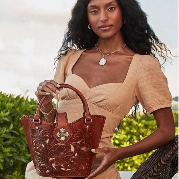 Patricia Nash Leather Cut Out Tooled Ninetta Tote Bucket Hobo Bag Tan - Picture 8 of 13